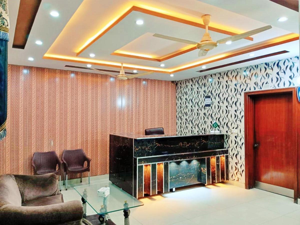 Moon Soon Hotel Lahore Extérieur photo
